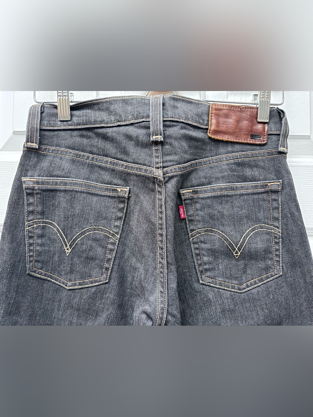 LEVI’S 514 slim straight